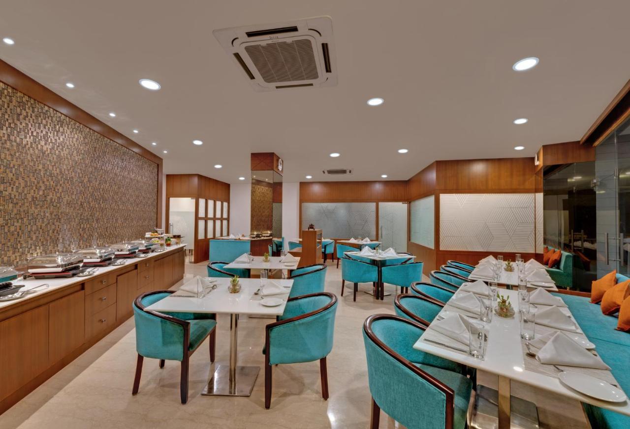Avins Beacon Hotel - Udaipur Extérieur photo